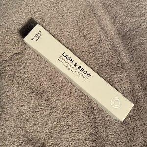 Monat Lash & Brow enhancing serum